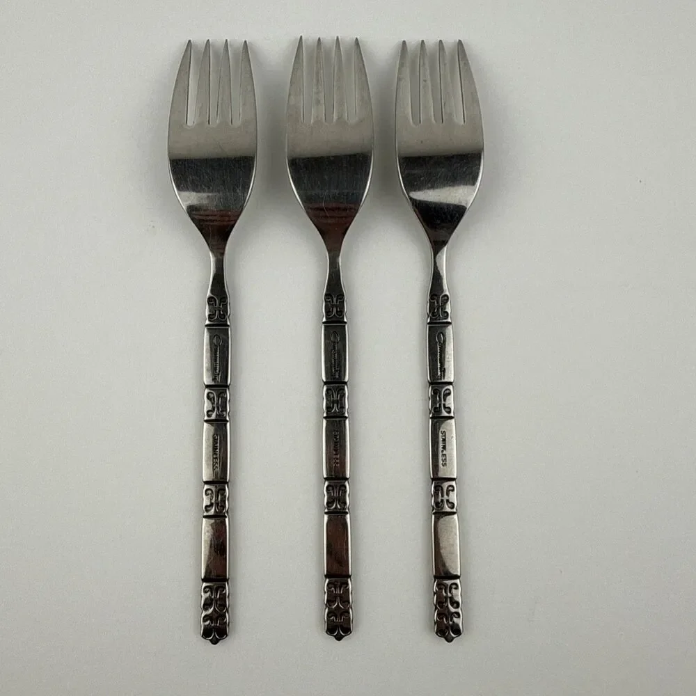 Lot 3 Oneida Community MADRID NO BLACK ACCENT SALAD FORKS Stainless 6 7/8